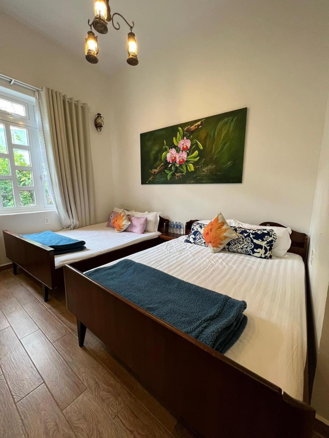 De Daisy Villa Homestay Далат Екстер'єр фото